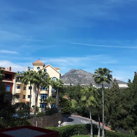 Apartment Hill View